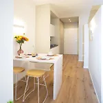 Apartment Arena 40 Romeo *