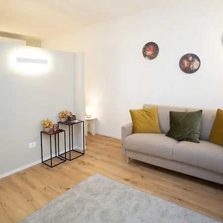 Arena 40 Romantic Flat Romeo Verona